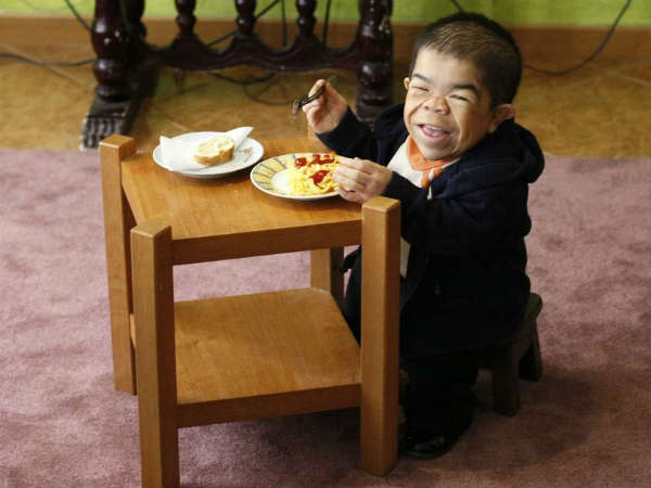 எட்வர்ட் நினோ ஹெர்னாண்டஸ் (Edward Niño Hernández)