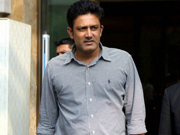 அணில் கும்ப்ளே 