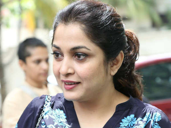 மேக்கப் இல்லை