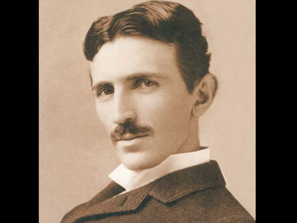 நிகோலா டெஸ்லா (Nikola Tesla) 