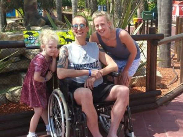 மாபெரும் கட்டி 