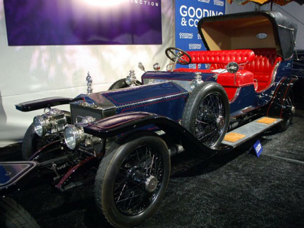 பாதுகாவலர்களின் பாதுகாப்புக்காக ரோல்ஸ் ராய்ஸ் வாங்கிய மைசூர் மகாராஜா 