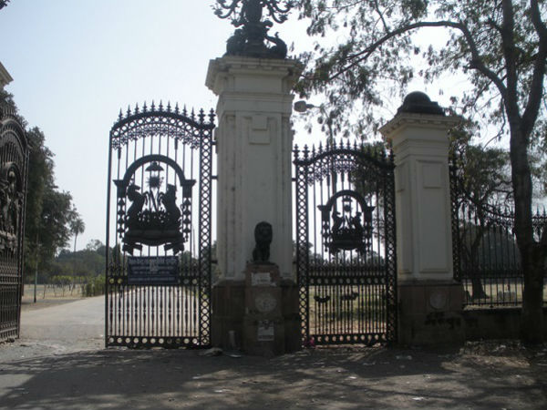 லண்டனில் இருந்து கதவு இறக்குமதி 