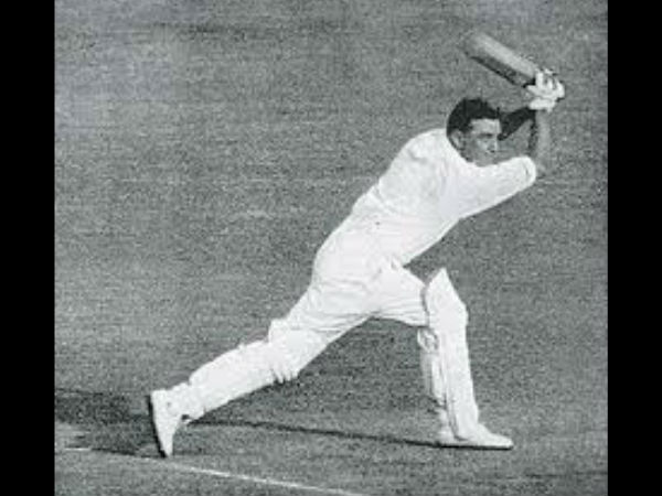 வால்லி ஹம்மொந்த் - Wally Hammond 