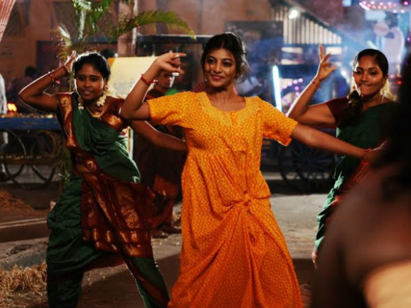 பெண்களும் குடிப்பது பெண்களும் குடிப்பது