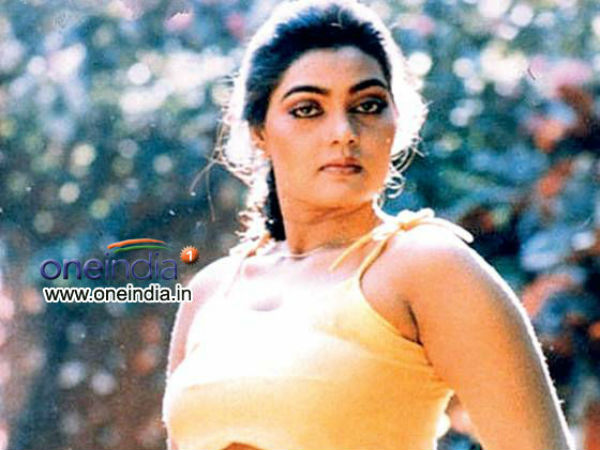 சிறுவயதிலேயே திருமணம் சிறுவயதிலேயே திருமணம்