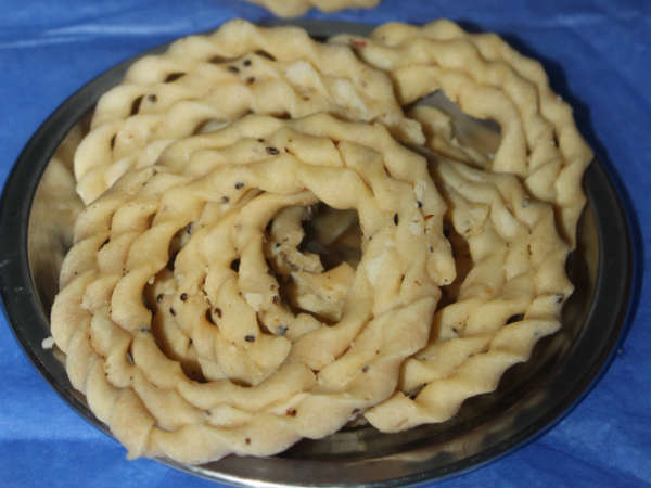 செட்டிநாடு கை முறுக்கு