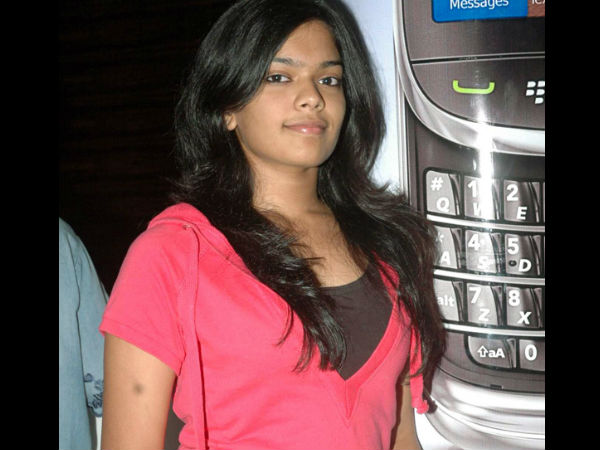 கீர்த்தனா 