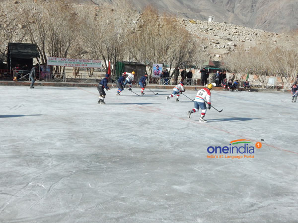 ஐஸ் ஹாக்கி 