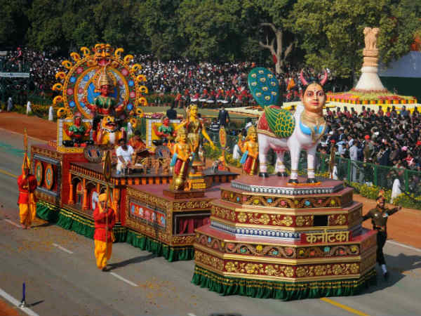 சிறந்த வண்ணமிகு அலங்கார ஊர்திகள்