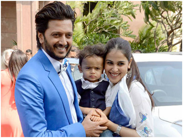 ரியான் மற்றும் கணவருடன் ஜெனிலியா