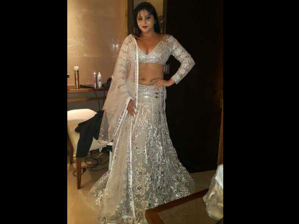 ஃபுல் ஸ்லீவ்