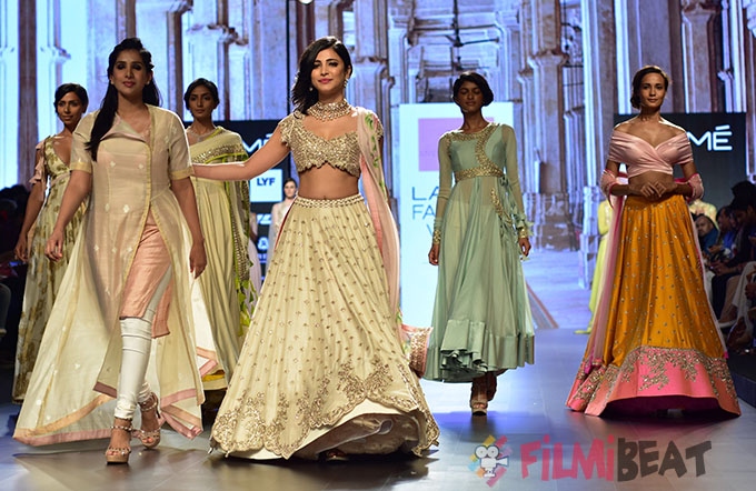 புகைப்படங்கள்