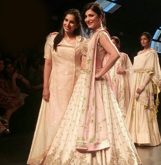 புகைப்படங்கள்