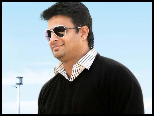  ரொமான்ஸ் மற்றும் புன்னகை