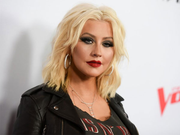 கிறிஸ்டினா ஆகீலேரா கிறிஸ்டினா ஆகீலேரா