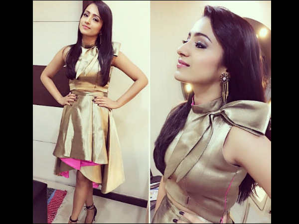 ஸ்டைலிஷ் தமிழச்சி!