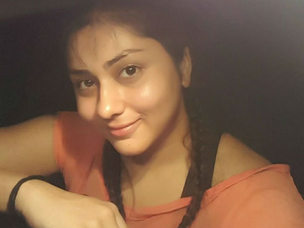 செல்ஃபீ புள்ள!!