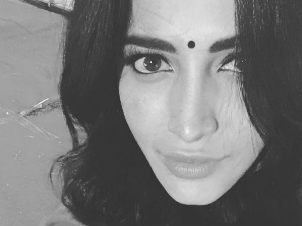 Beauty Factor Of Actress Shruthi Haasan, Instagram Posts