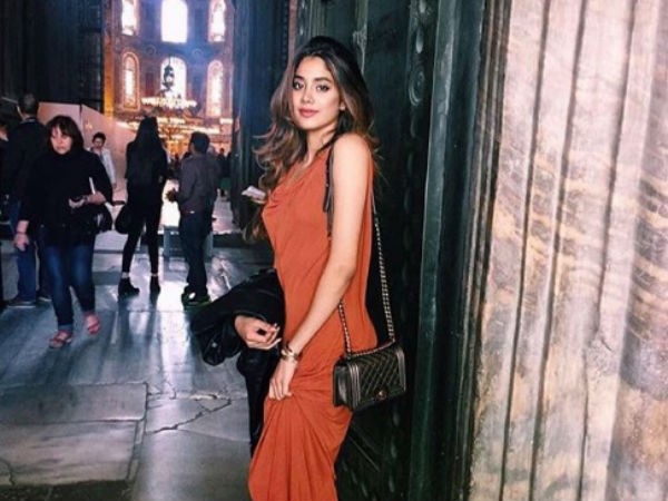 ஜான்வி கபூர்