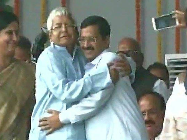 கட்டிப்பிடிக்கும் முறை #10