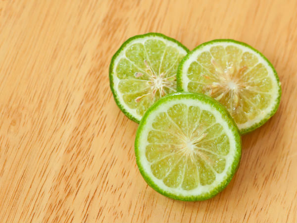 Home remedies to remove scars