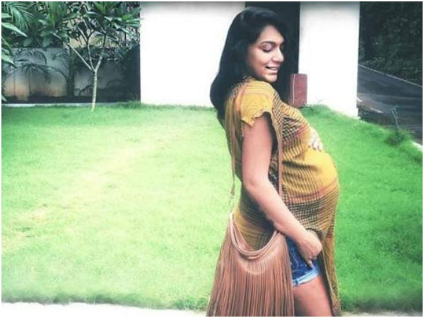 ஸ்வேதா சால்வே ஸ்வேதா சால்வே