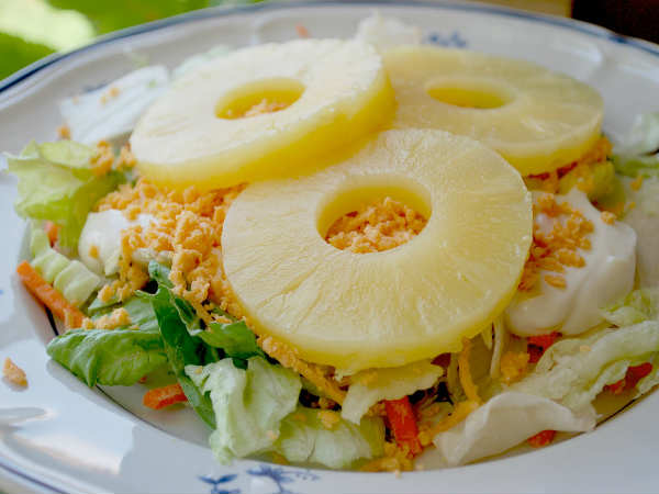 அன்னாசியில் உள்ள சத்துக்கள் :