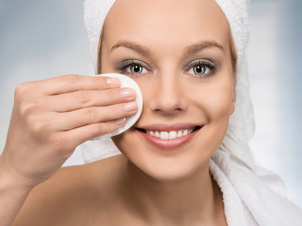 மேக்கப்பை நீங்காமல் இருப்பது