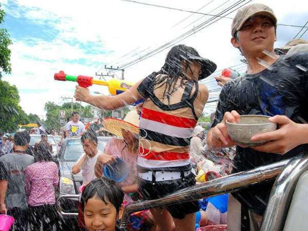 சாங்க்ரான் பண்டிகை, தாய்லாந்து