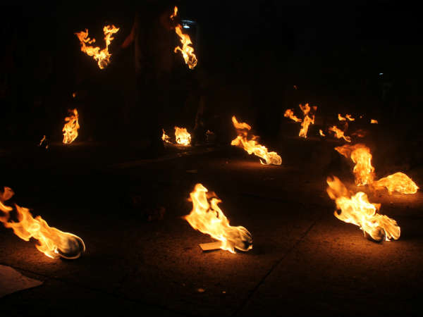 பொலாஸ் டி ஃபூகோ, சன் ஸ்யால்வடார்