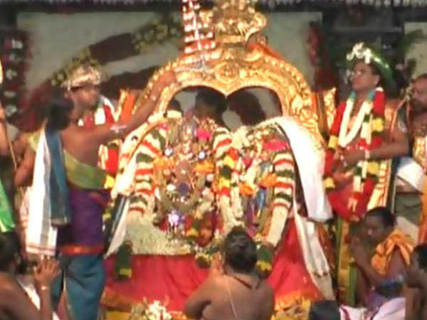 சிவனை கண்டு வெட்கம்...