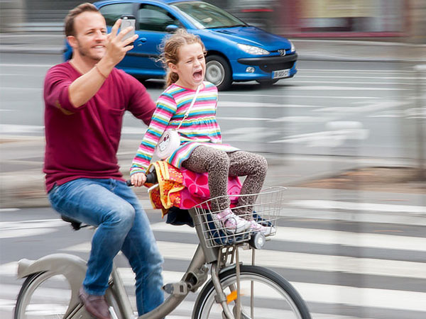 அதீத ஈடுபாடு :