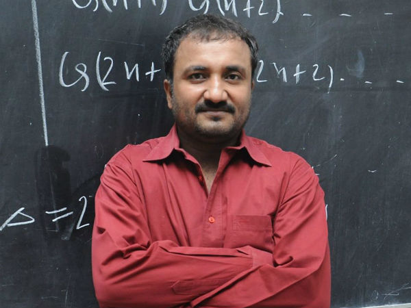 ஆனந்த் குமாரின் மையம்!