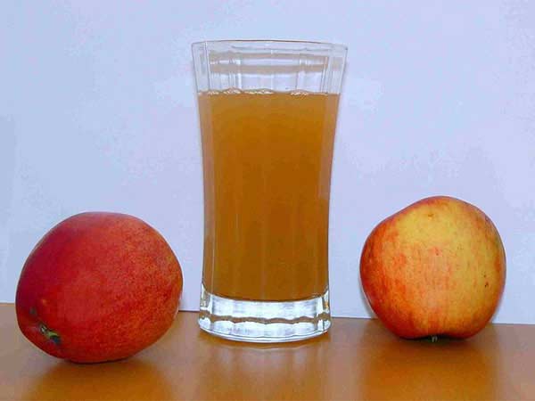 ஆப்பிள் மற்றும் சீமைச்சாமந்தி