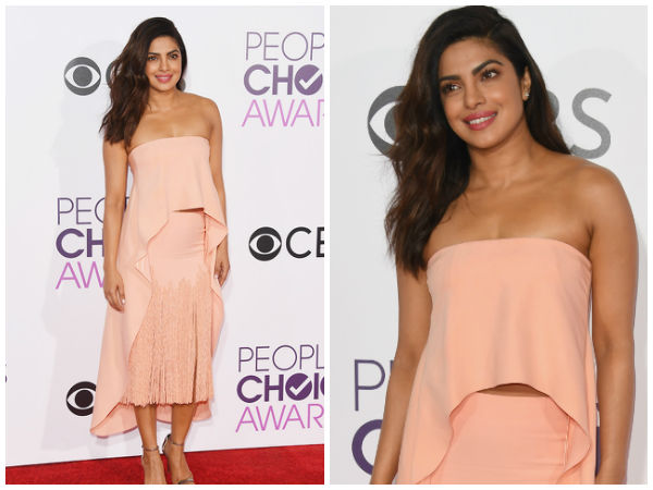 பீச் நிற உடை