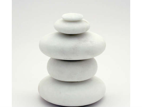 வெள்ளை கற்கள்