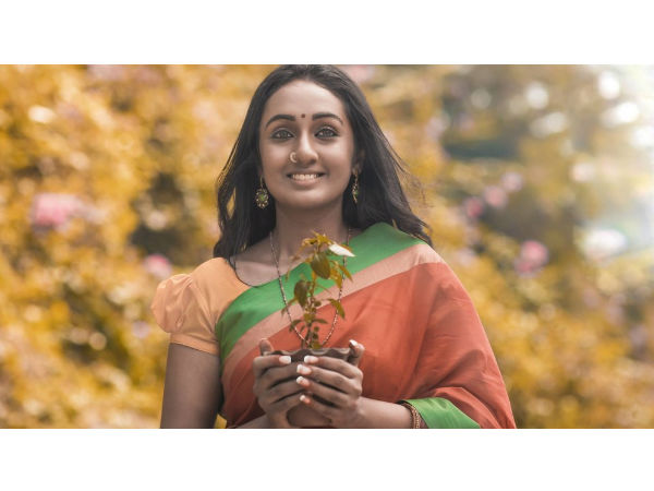 தனிரிகா! தனிரிகா!