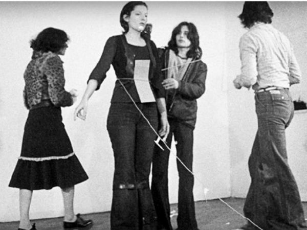 குத்தினர்! குத்தினர்!