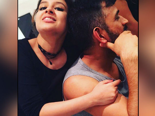 கொஞ்சலும், கெஞ்சலும்!