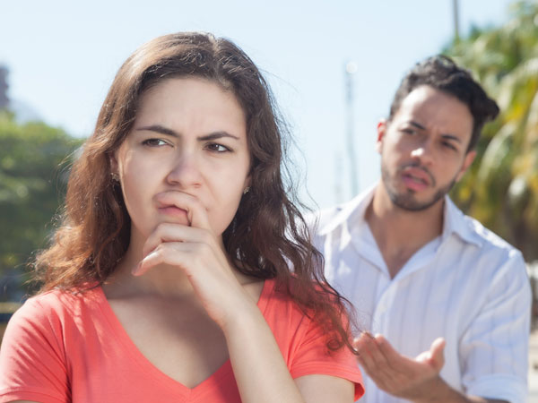 தவிர்ப்பவர்களை தவிர்த்தல் நலம் : 