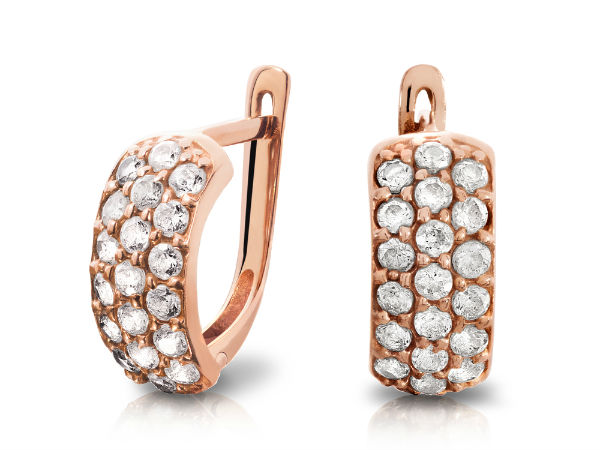 சதுரவடிவிலான முகம் : 