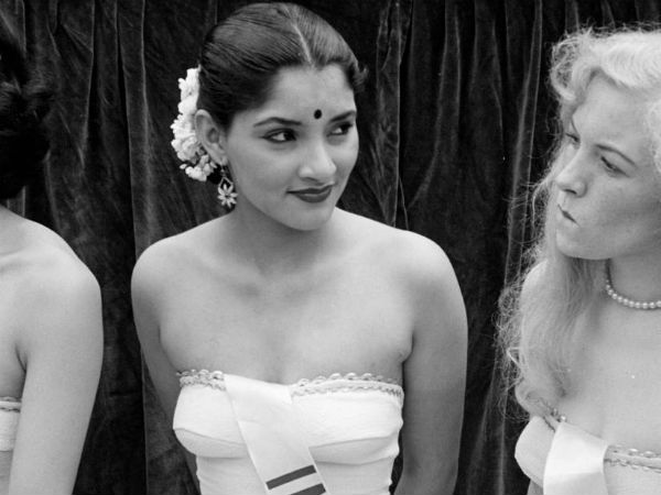  இந்திராணி ரகுமான் :