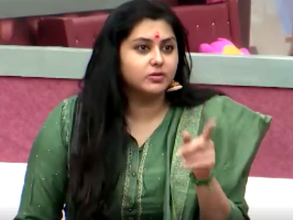 பிரேக் ஹர் ஃபேஸ்!