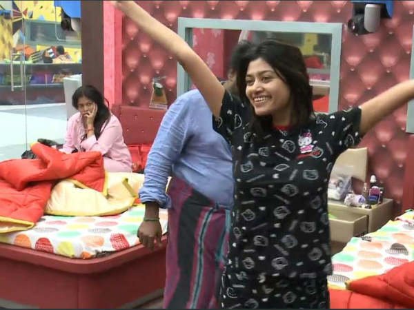 கேரக்டர் கேம் : கேரக்டர் கேம் :