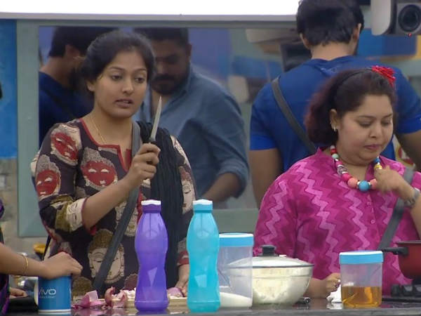 பாலும் விஷமும் : பாலும் விஷமும் :