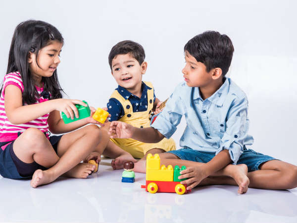 ஒன்றாய் விளையாடட்டும் :