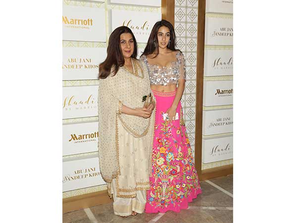 அம்ரிதா சிங் : 