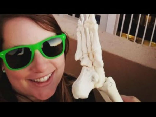  சுண்டு விரல் : 