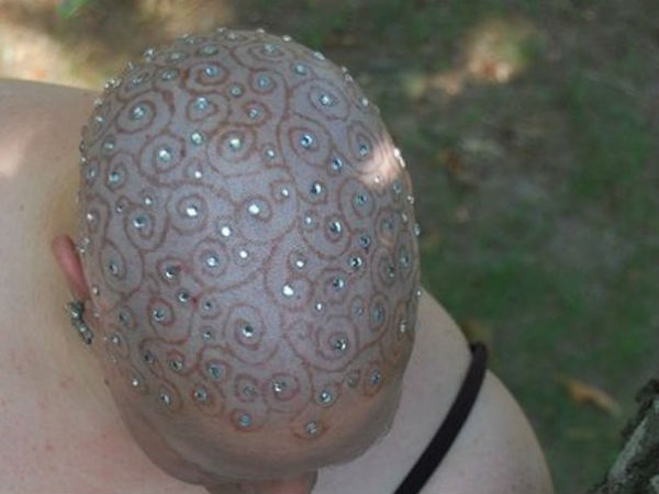 ஸ்டோன் ஹேர் கட் : 